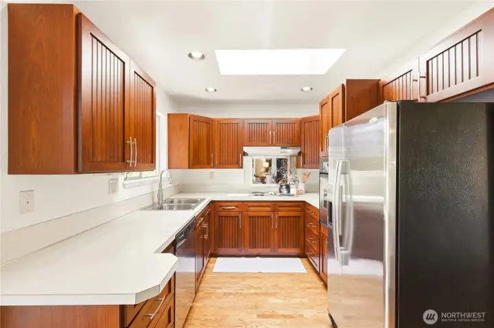 Kitchen, Gas Available For Cooktop with Downdraft