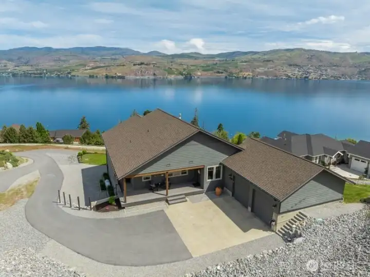 191 Grandview Lane | Elevated Southshore living with sweeping water and mountain views