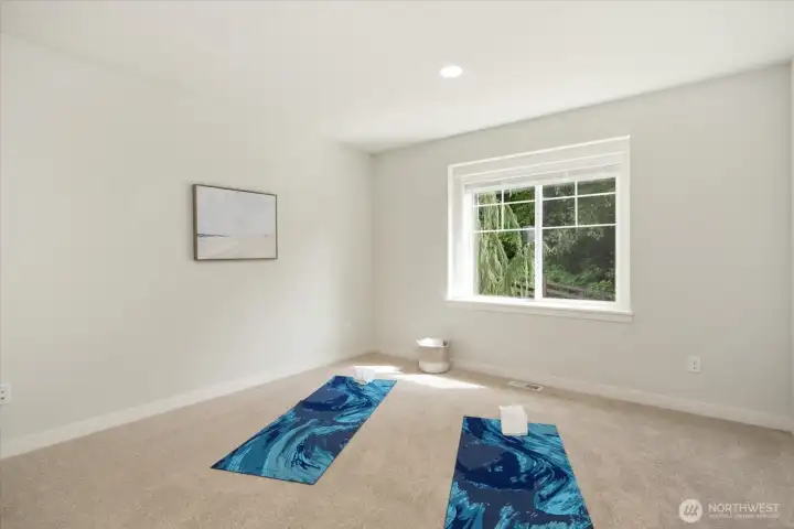 Additional upper floor  loft space