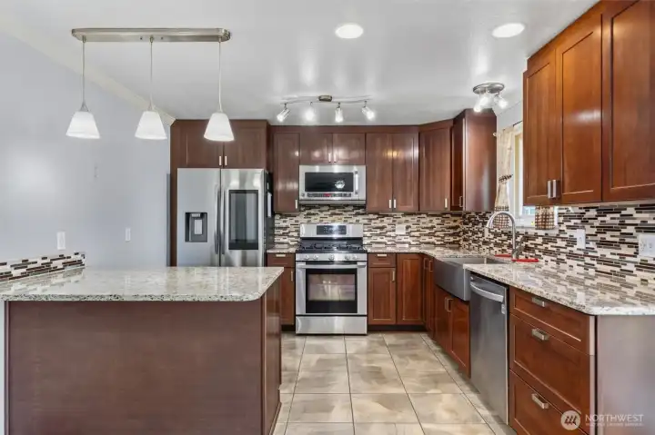 kitchen with stainless steel appliances kitchen with stainless steel appliances