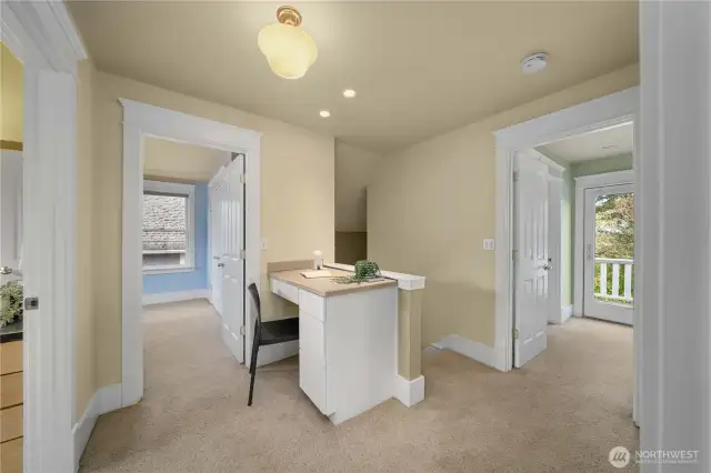 Second floor flex space