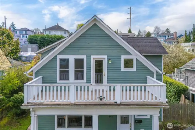 Front elevation of primatry private deck