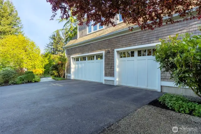 3 car garage.