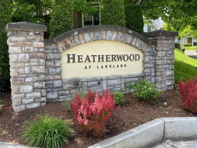 Heatherwood at Lakeland is an amazing community nestled at the top of Lakeland Hills.