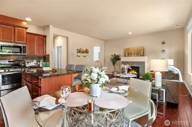A nook area off the kitchen.