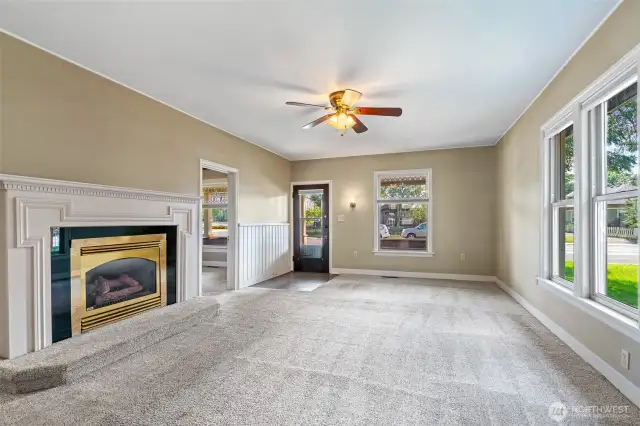 Gas fireplace, ceiling fans, lots of light.