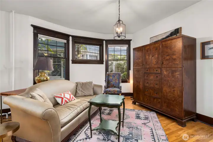 Classic Triple Bank Craftsman Windows