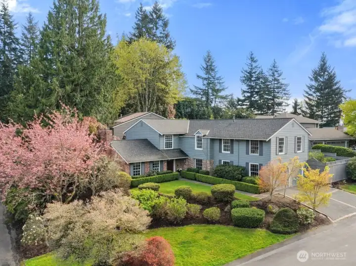 A classic traditional home in one of Mercer Island’s most loved neighborhoods—warm, welcoming, and the kind of place that instantly feels like home.