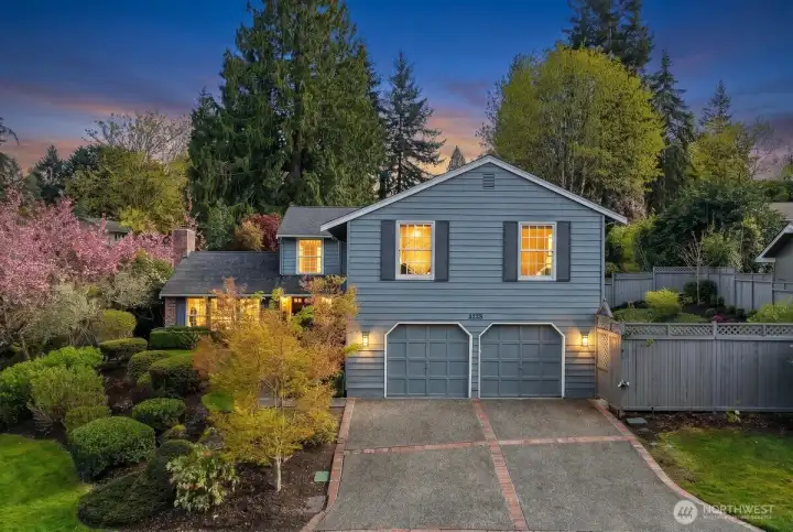 A rare opportunity in Island Glen, one of Mercer Island’s most loved neighborhoods where homes seldom come available.