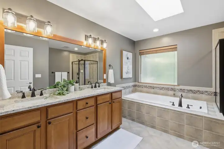 Primary ensuite.