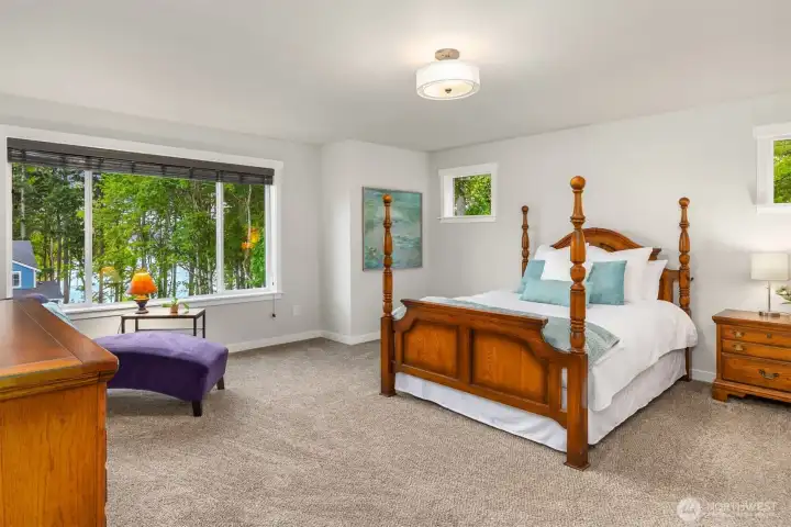 Huge primary suite with southern exposure and mountain views.