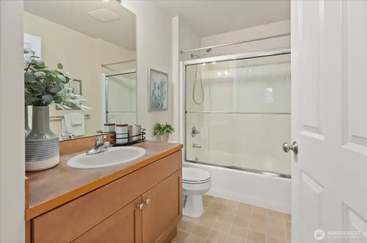 Full Bath on Second Floor Full Bath on Second Floor