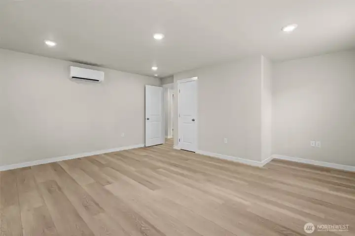 Walk-In Closet in Master Bedroom -Desl Area Walk-In Closet in Master Bedroom -Desl Area