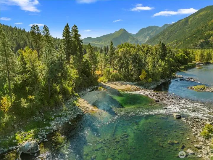 Stunning Wenatchee River and Mountain Views Stunning Wenatchee River and Mountain Views