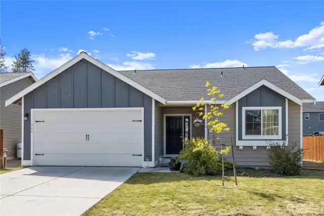 Charming home within Cle Elum Pines neighborhood where community and neighbors are at their strongest.