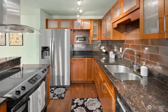 Lots of counter and cabinet space in the kitchen