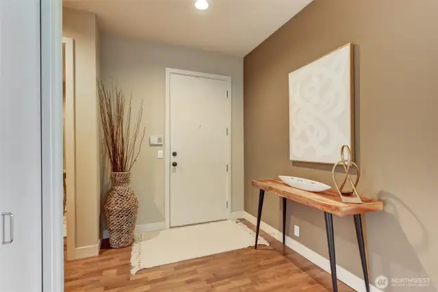 Another view of the entryway.