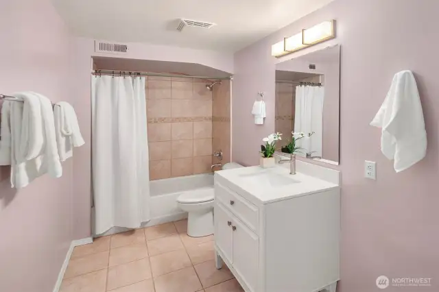 Lower Floor Bath