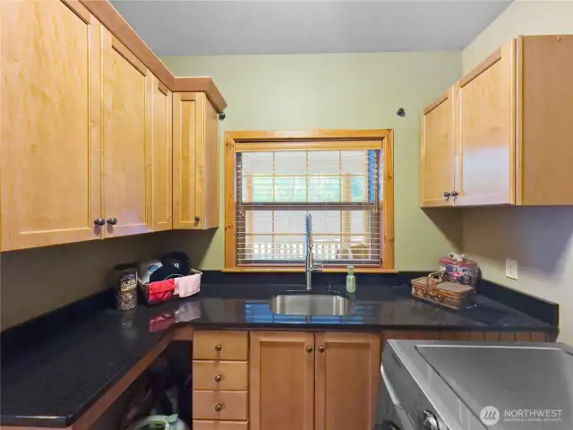 Laundry room off of mud room from garage