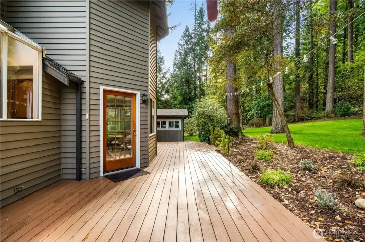 Step outside to an entertainment-sized deck, ideal for sunset dinners, summer barbecues, or simply enjoying the peaceful surroundings.