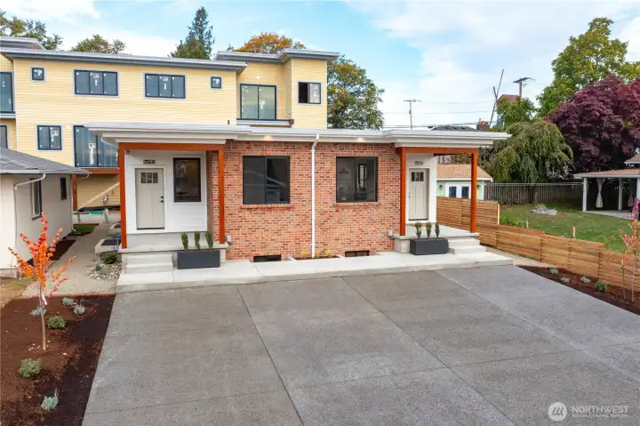 Lots of parking space!