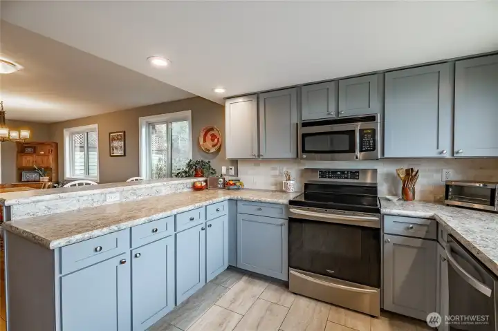 Cook in style with the induction cooktop