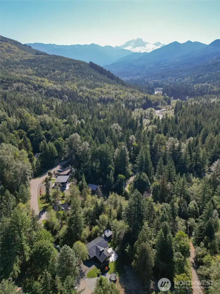 Escape to your own Mt. Baker retreat in sought-after Glacier Springs. This fully restored log cabin blends authentic Northwest character with modern, worry-free upgrades—ideal as a second home or year-round getaway.