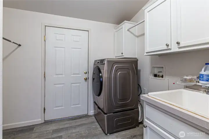 Spacious laundry room