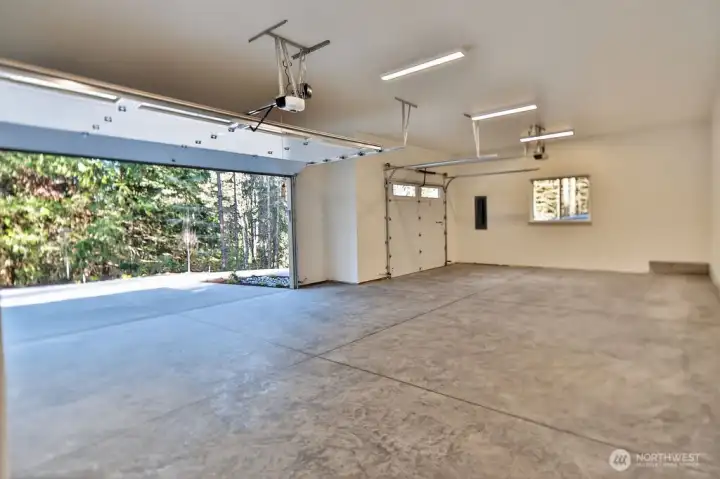 3 car garage