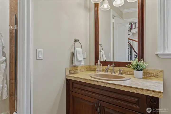 Main Level Office / Bonus Room - Ensuite BA