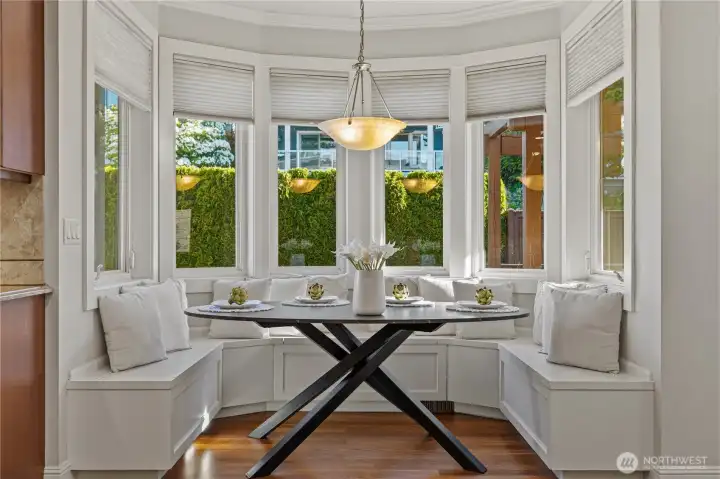 Kitchen Eating Nook