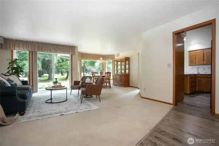 Newer LVP flooring throughout kitchen/entry & hallways Newer LVP flooring throughout kitchen/entry & hallways
