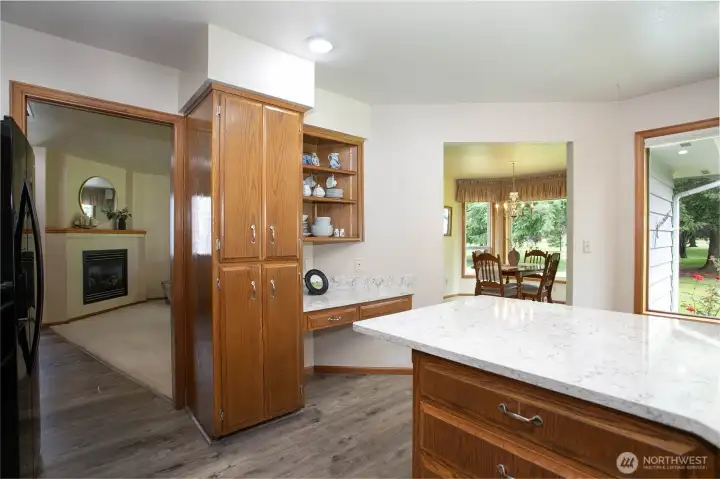 Nice pantry cabinet & built in desk area Nice pantry cabinet & built in desk area