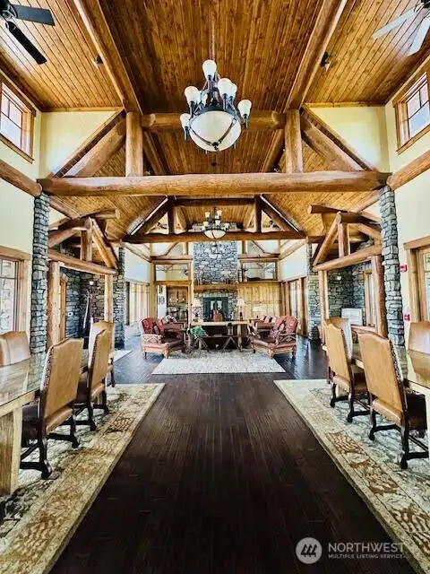 Lodge inside