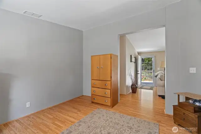 Ideal office or bonus room