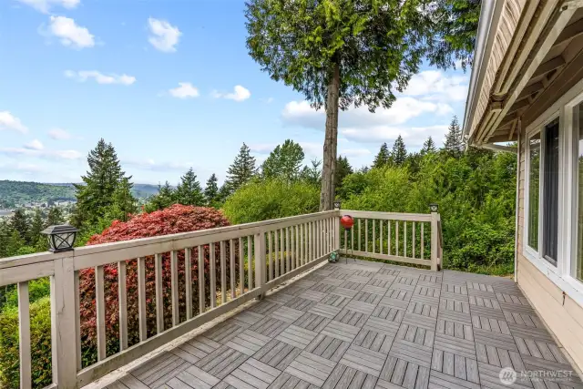 Entrance from Home or Side Yard