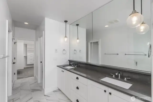 Looking the other direction in the primary bath.