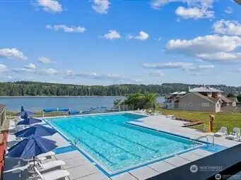 Beach Club outdoor pool
