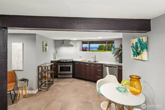 Kitchen area in Lower level~