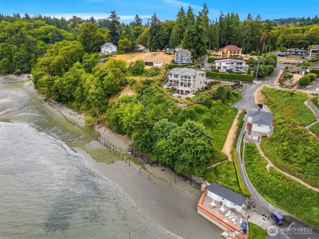 Neighborhood beach - private beach rights~