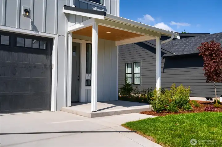 2131 Chase Plan - Features and colors may differ.