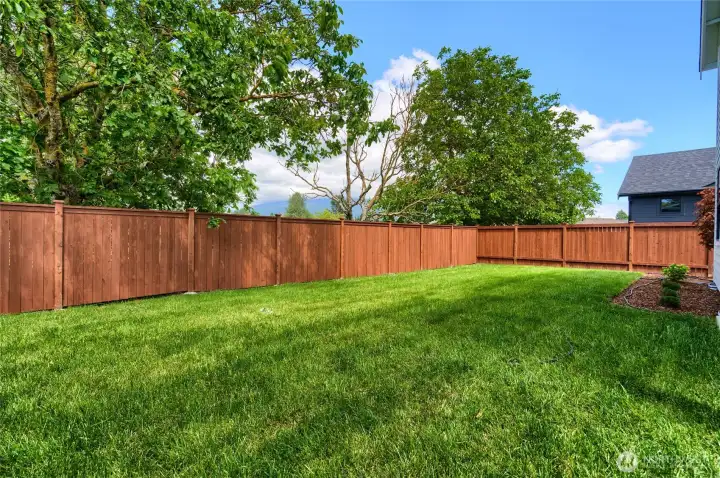 2131 - Chase Plan - Features and colors may differ.