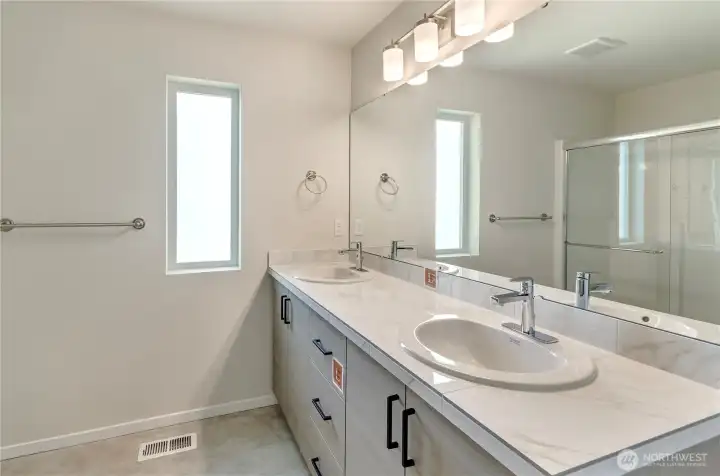 Photos are sample photos of a previously built Elbe plan in the community.