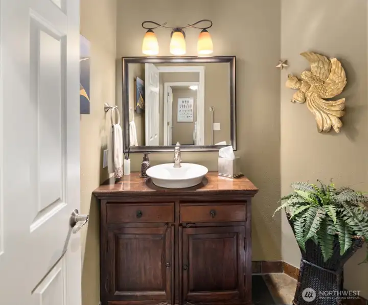 Mainfloor powder room