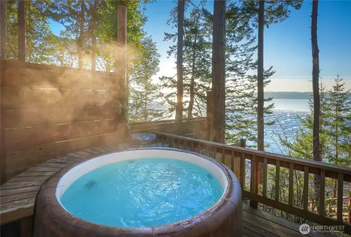 even a little hot tub!