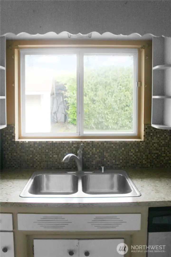 Kitchen sink