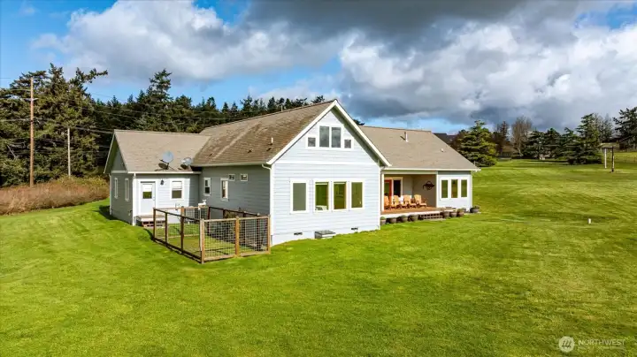 SW Corner of home looking NORTH