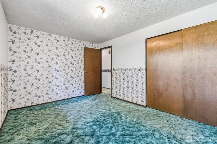 Large closet in primary bedroom