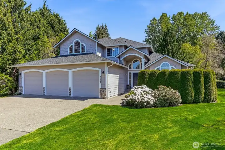 Stunning, estate-like residence, set on a level 33,500 asf lot, offering space, privacy and a peaceful neighborhood setting. New 30 year roof with transferable warranty included.Freshly installed attic insulation, crawlspace insulation and sump pump.