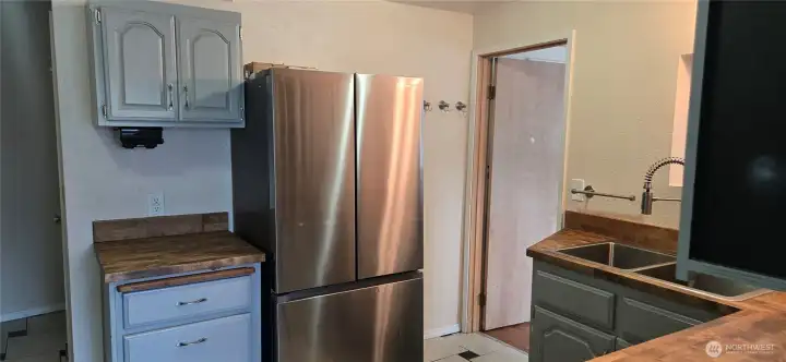 Refrigerator included